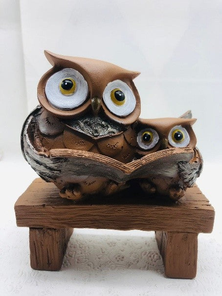 1801B owl reading book
