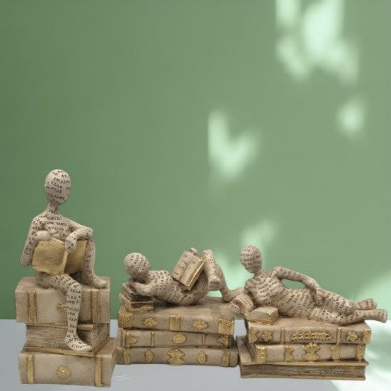 2038A Reader trio