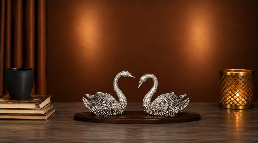 SL2133, Swan Pair