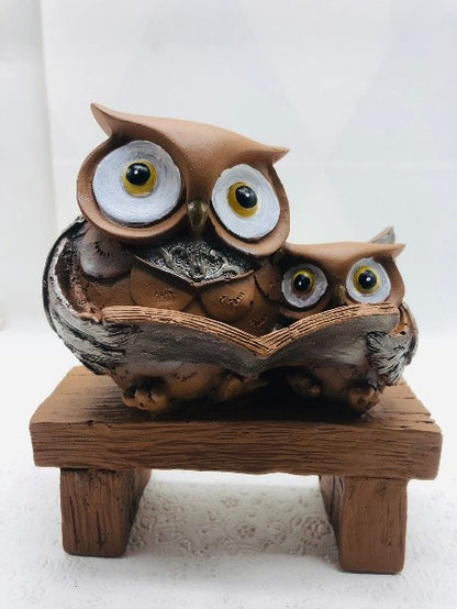 1801B   owl reading book
