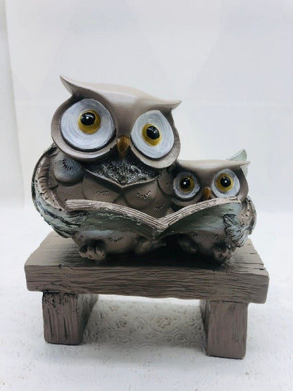 1801B   owl reading book