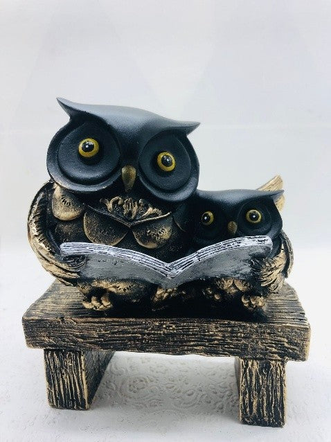 1801B   owl reading book