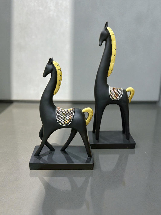 1843.......Horse Set Jiraf