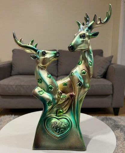 2056   Romantic Deer Couple