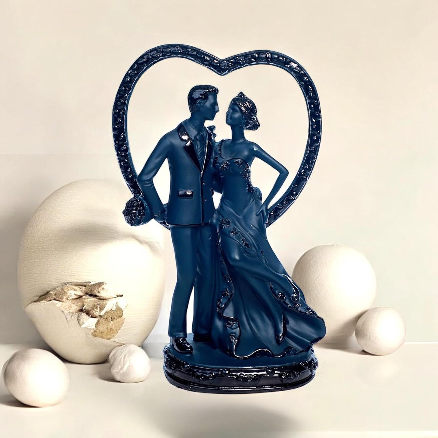 1479 Romantic Couple