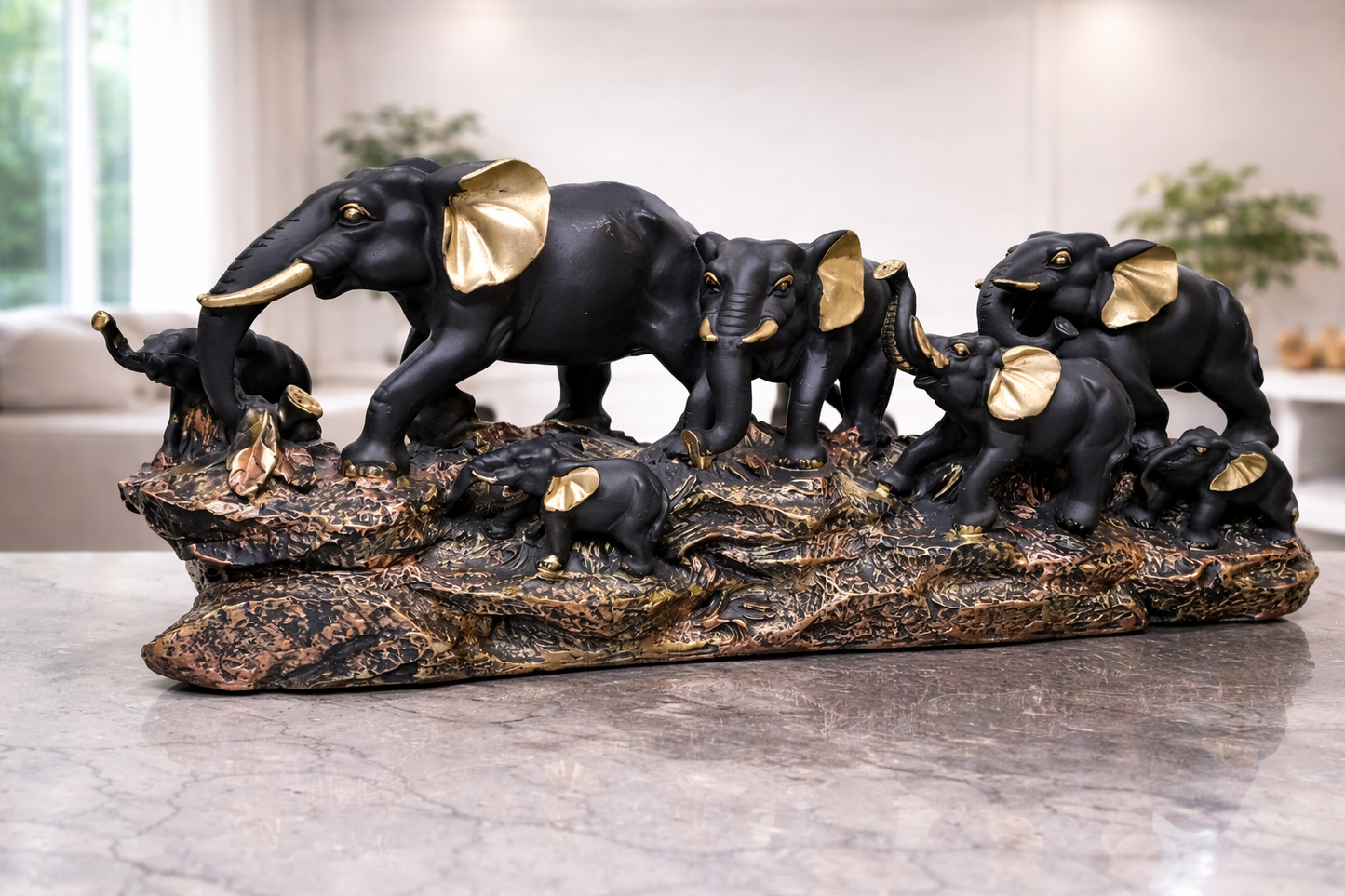 1743B   Royal Black &amp; Gold Elephant Family Showpiece