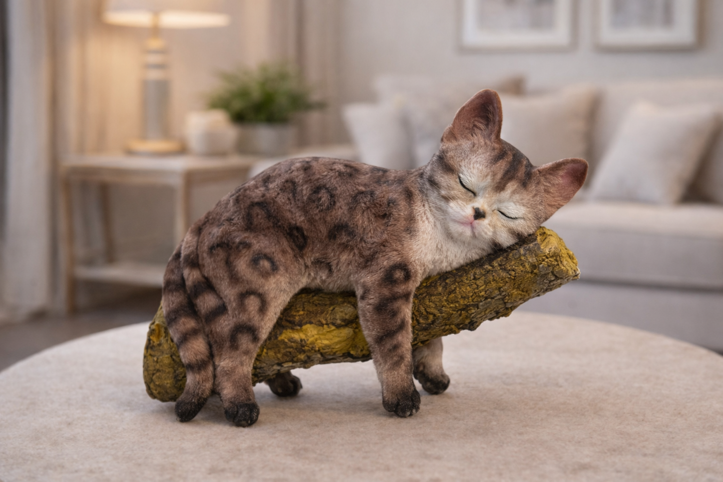 2106A    Sleeping Cat on Tree Log