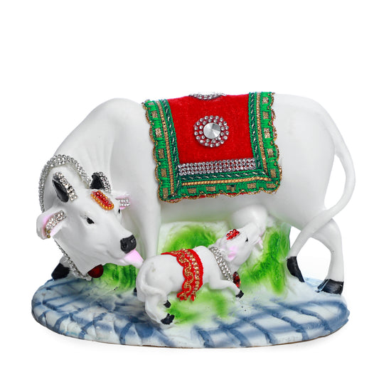 P953DPC  Cow