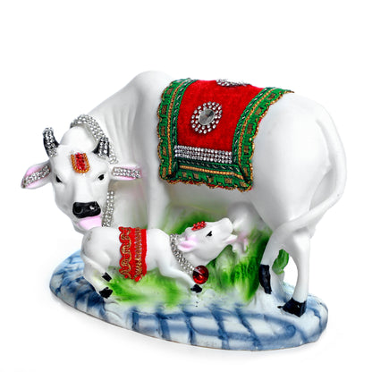 P953DPC  Cow