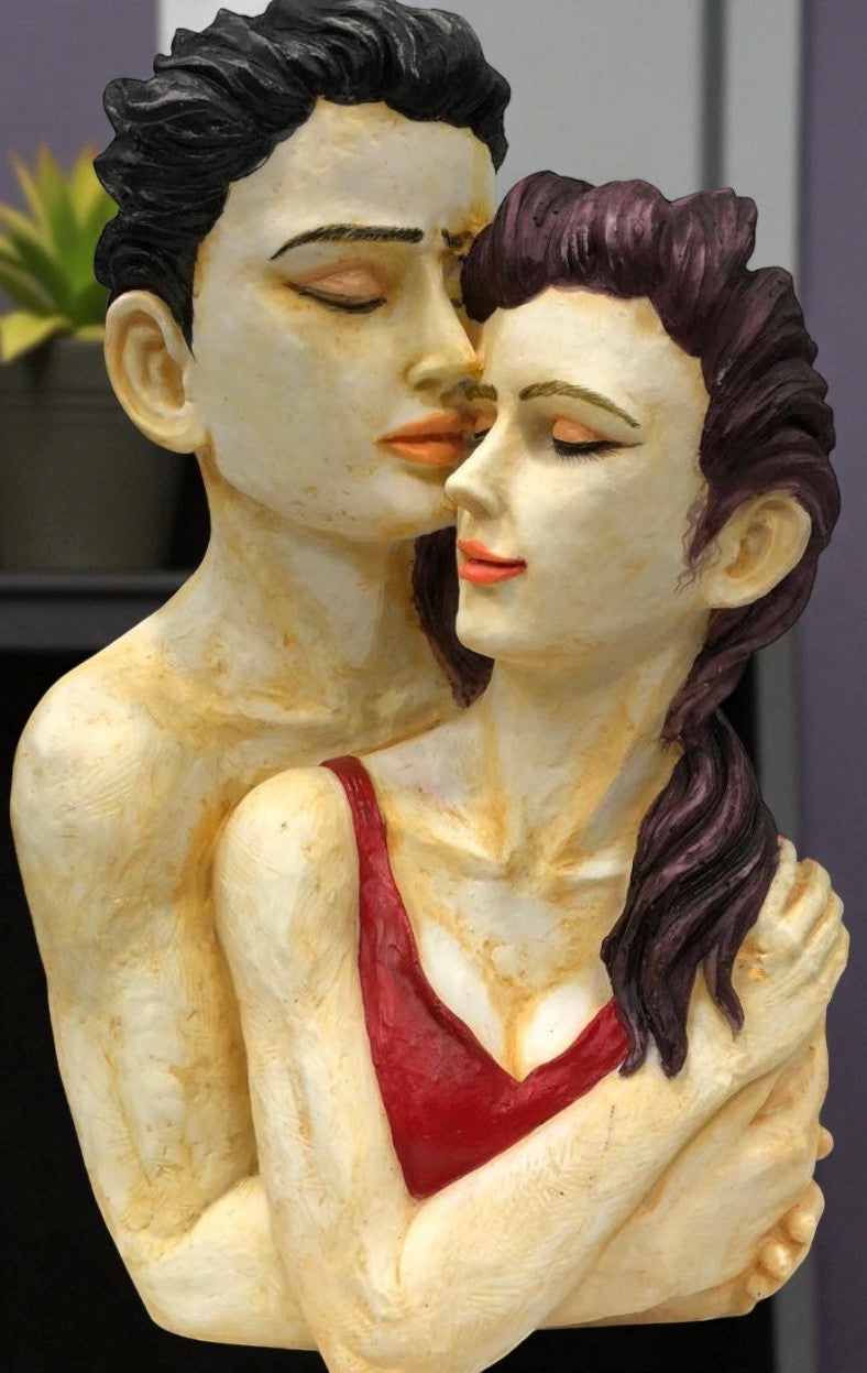 1131D...... Romantic Couple