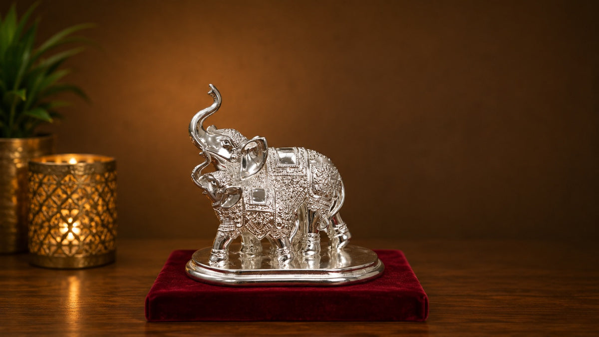 SL2125  Family Elephant