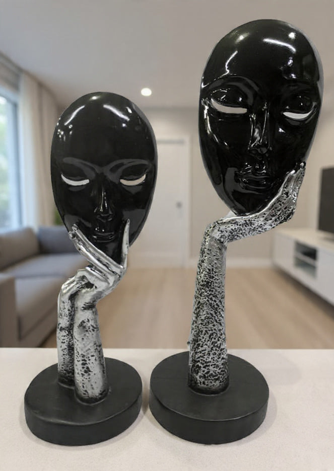 1529    Modern Abstract Face Sculpture
