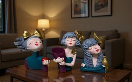 1690C    Dreamy Girls Vase